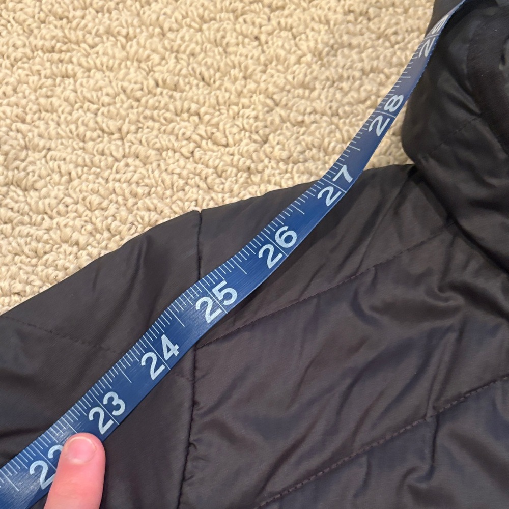 Icebreaker Women's Black Quilted Puffer Coat - Picture 8 of 9